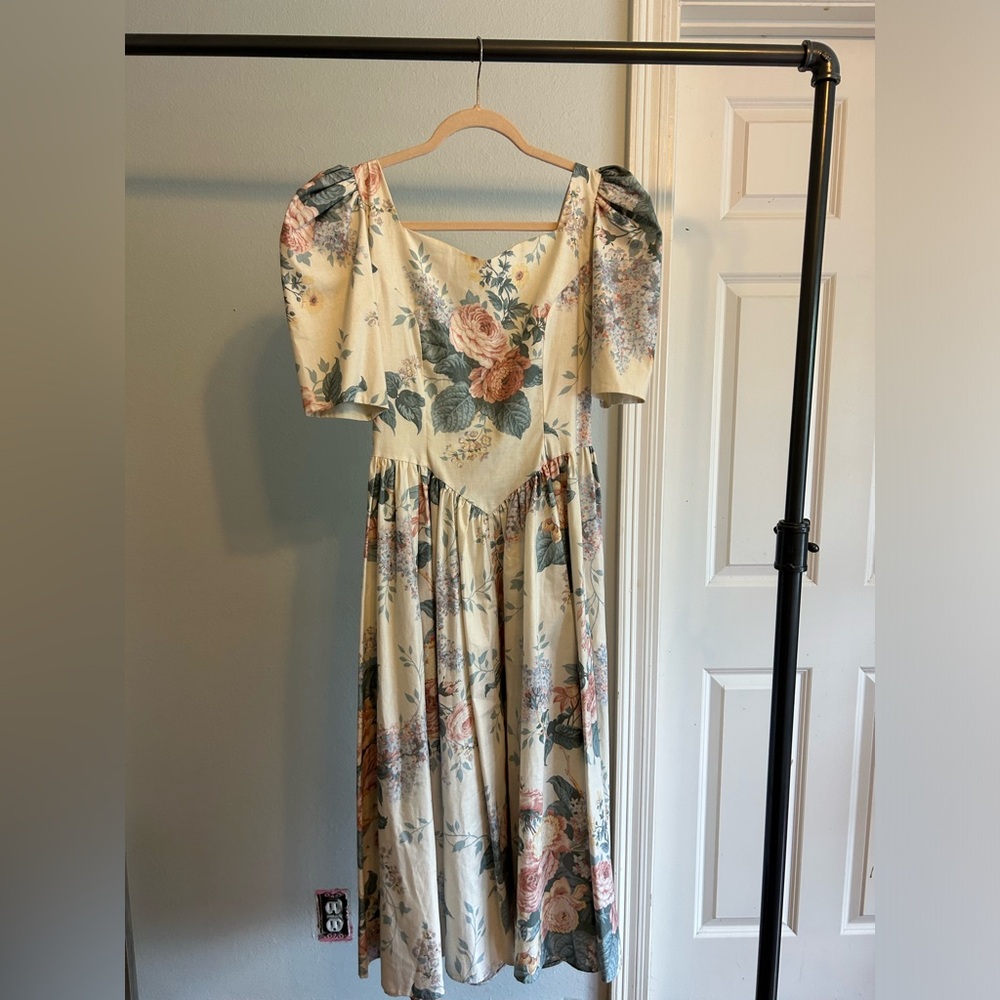 80s puff sleeve floral midi dress